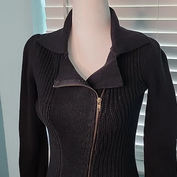 Asymmetrical Zipper Sweater - Picture 2 of 3